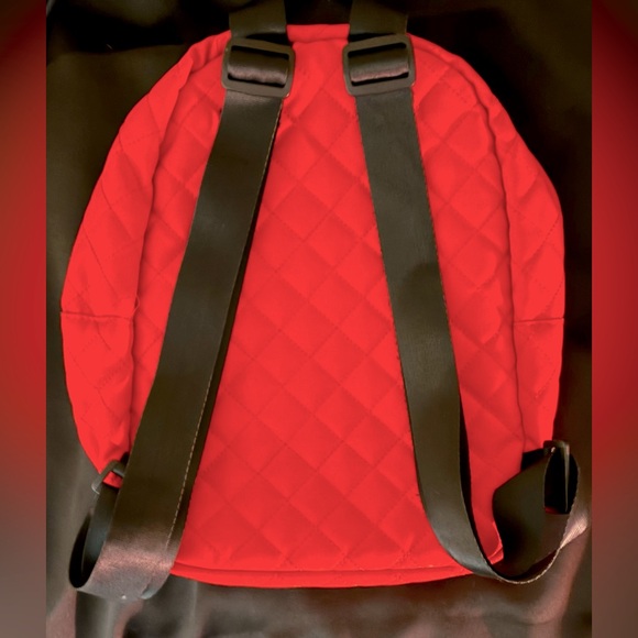 NWOT Fila Women’s Red Quilt Backpack “Eileen” - Picture 3 of 3